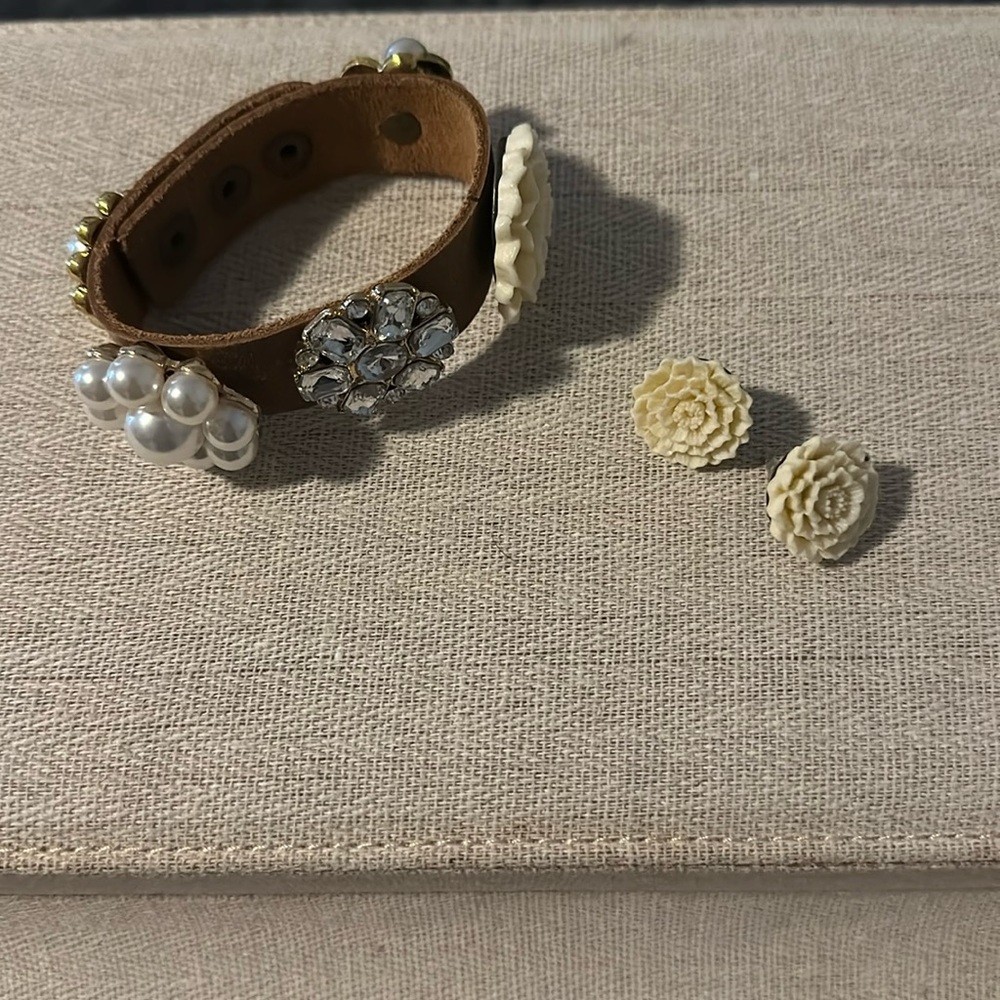 Plunder earrings and bracelet set